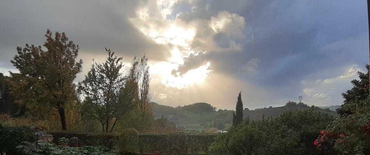 Il Fienile Del Colle Βίλα Πέσια Εξωτερικό φωτογραφία